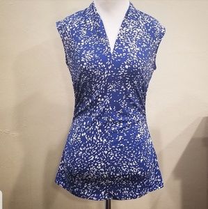 Vince Camuto blue & white sleeveless small v neck